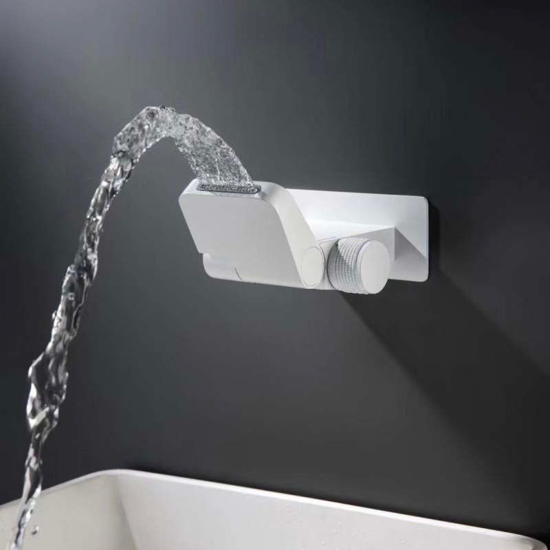 Modern Brass Bathroom Basin Faucet | Elegant LED Waterfall Spout with Temperature Display 4