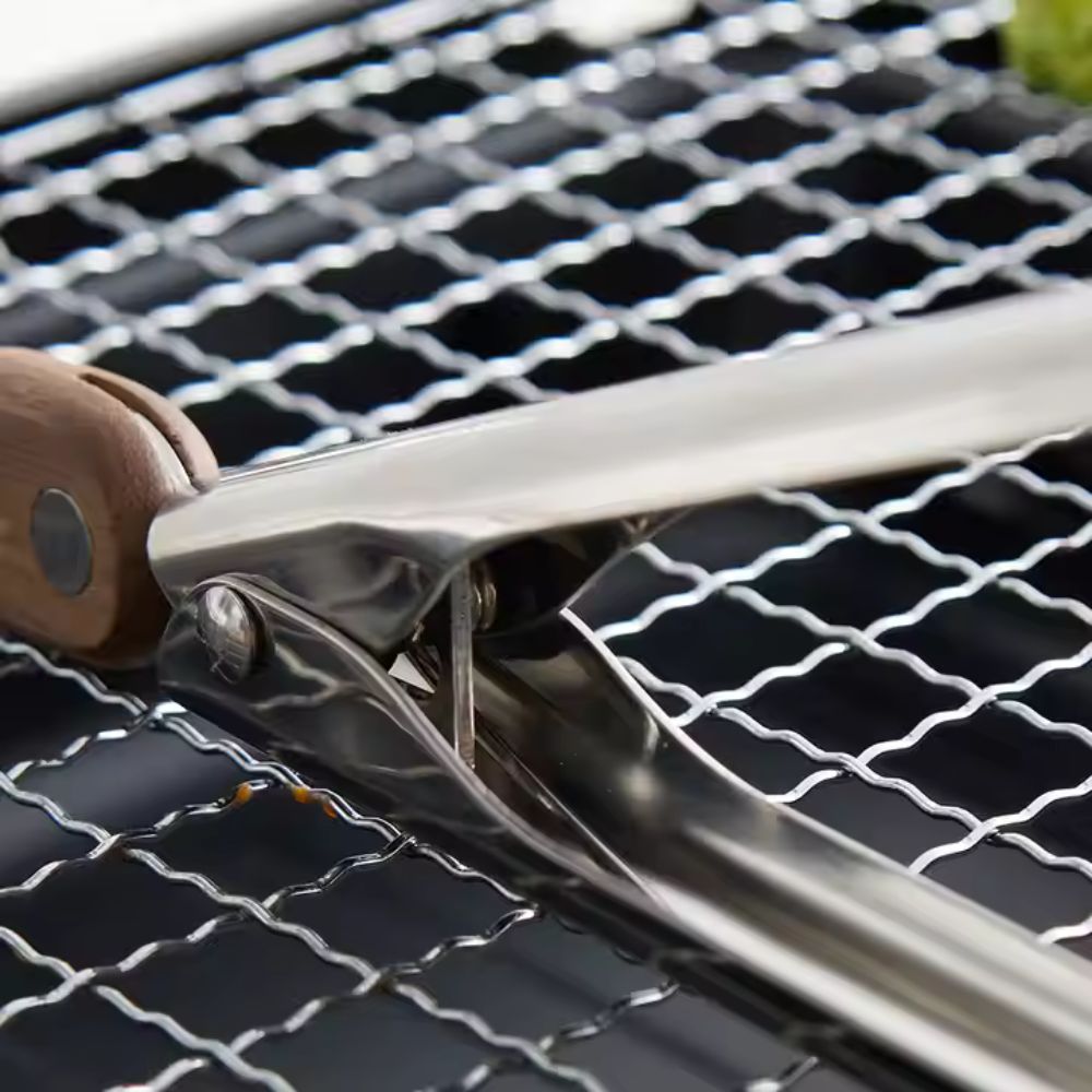 Stainless Steel Kitchen Tongs Ergonomic Grip for Cooking and Serving 3